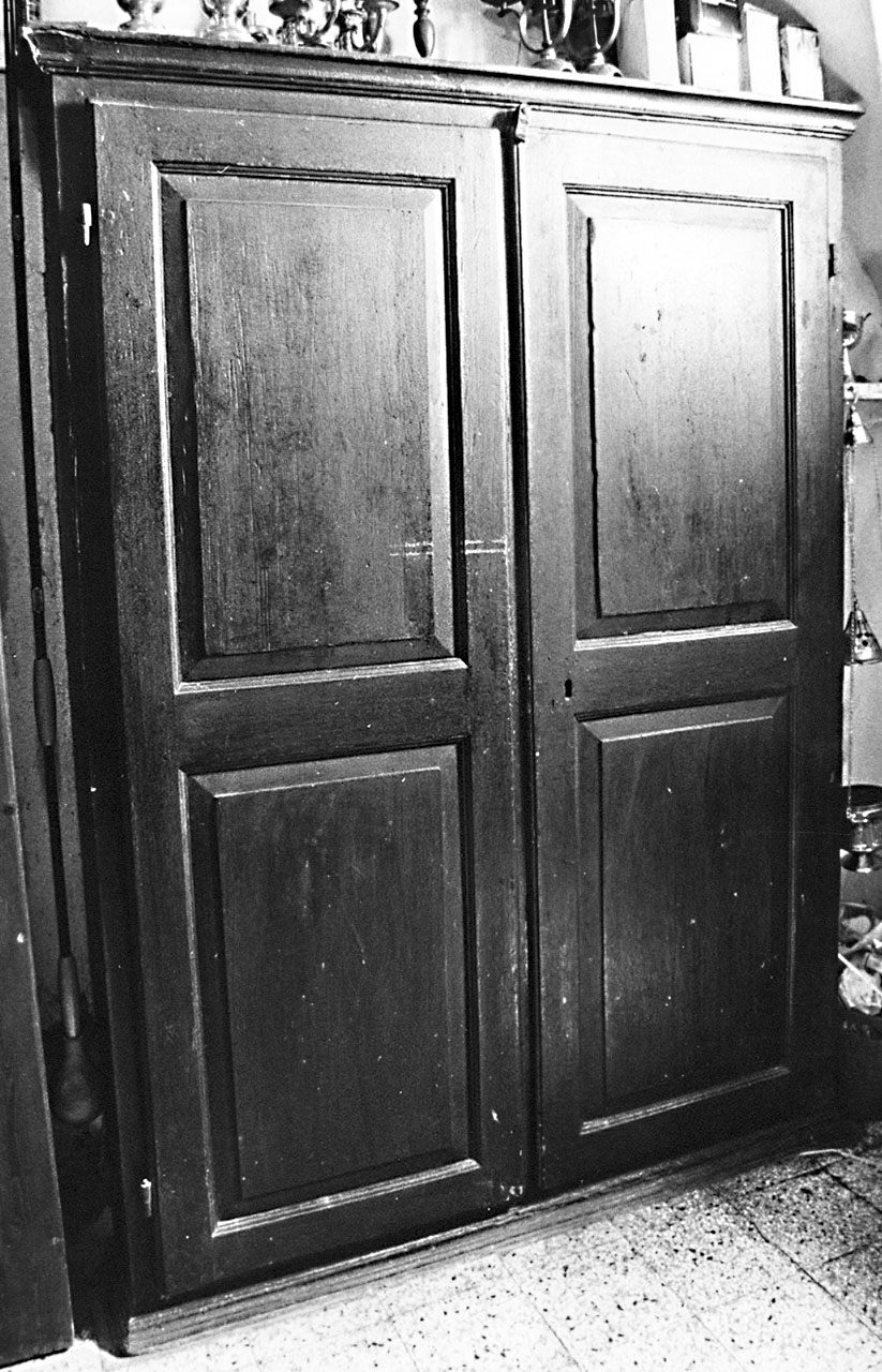 armadio - ambito toscano (sec. XIX)