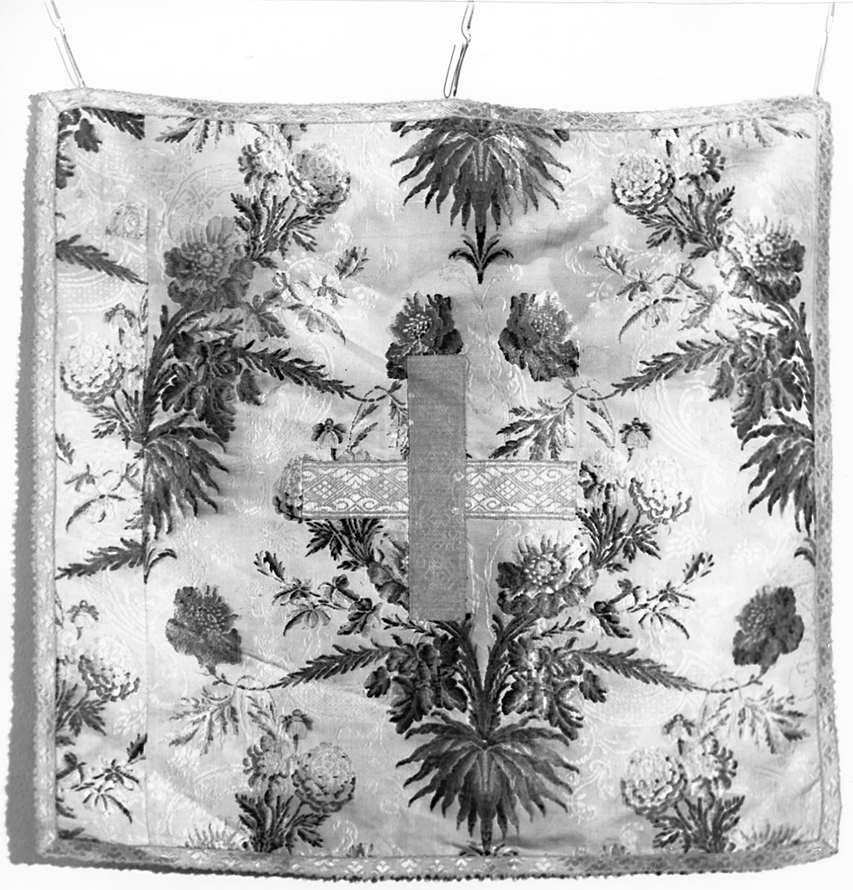 paramento liturgico - manifattura francese (sec. XVIII)