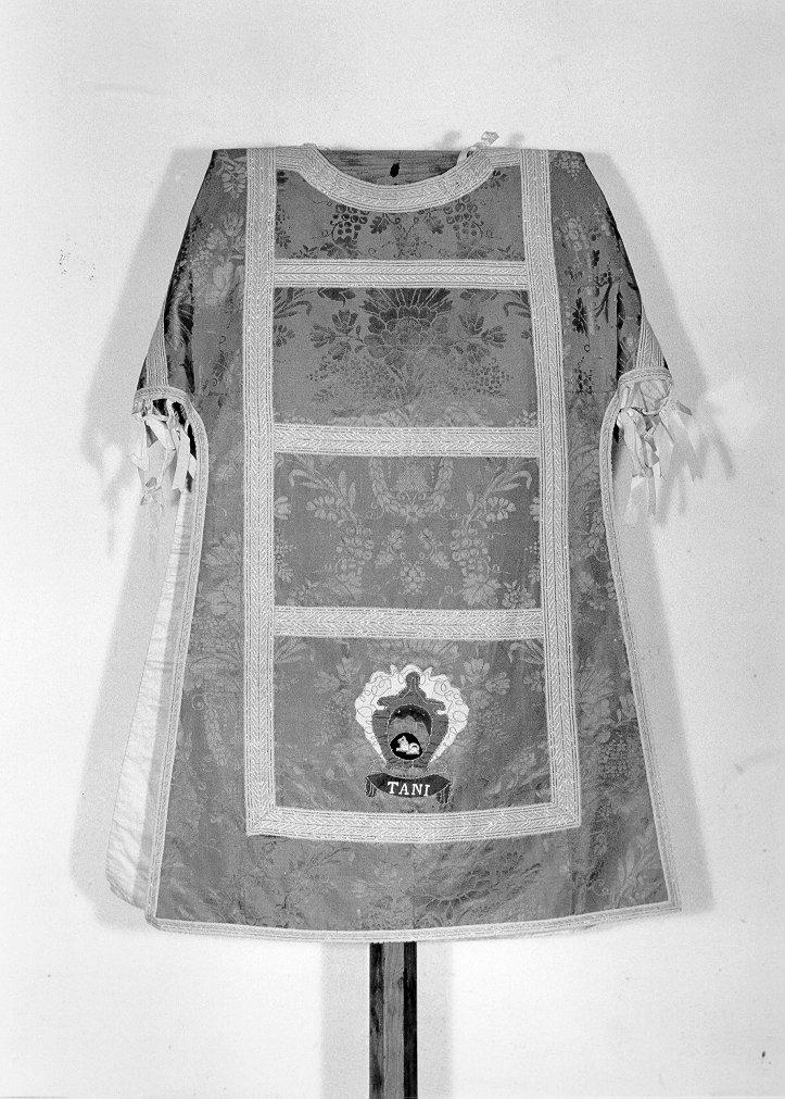 dalmatica - bottega italiana (metà sec. XVII)