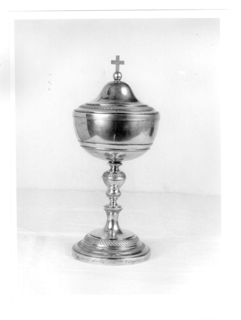 pisside - bottega italiana (inizio sec. XX)