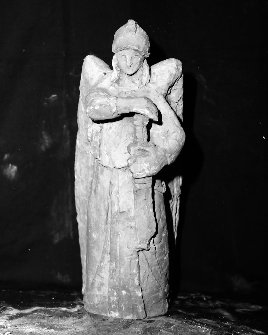 Angelo guerriero (scultura, opera isolata) di Griselli Italo Orlando (sec. XX)