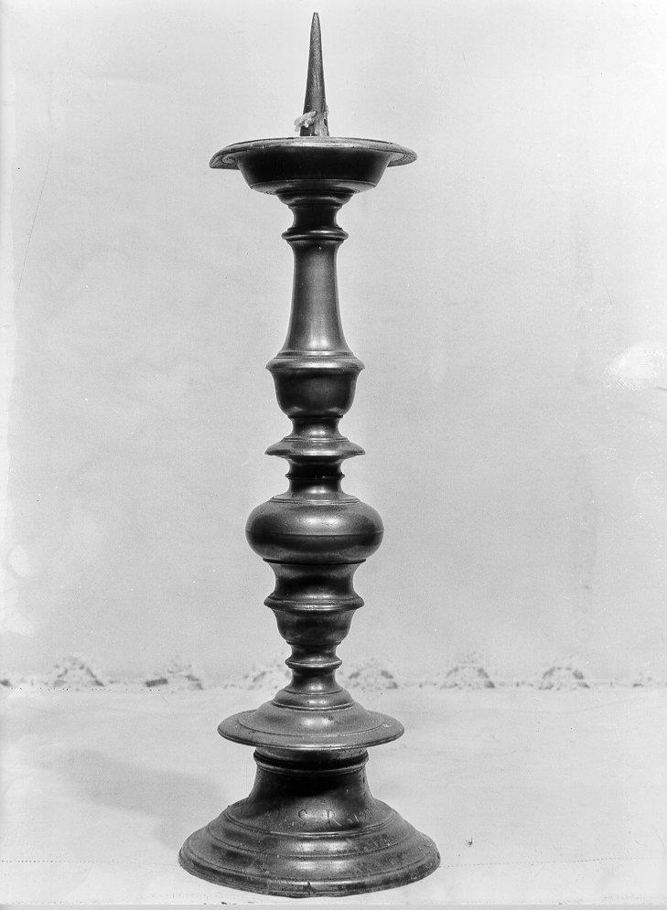 candeliere, serie - bottega italiana (sec. XVIII)