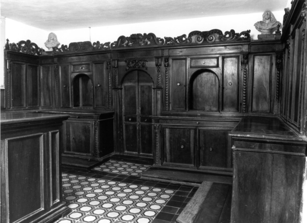 mobile da sacrestia - ambito garfagnino (sec. XVI)