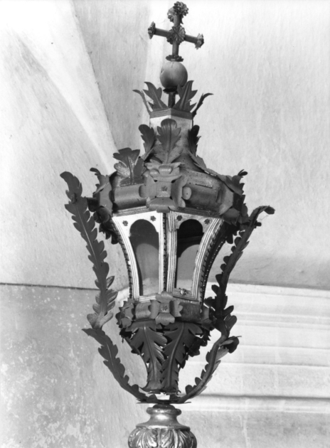 lanterna processionale, serie - bottega italiana (sec. XVIII)
