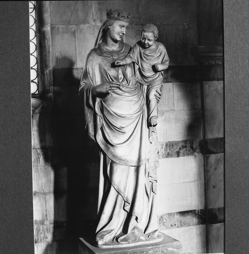 Madonna della Rosa, Madonna con bambino (statua) di Andrea Pisano, Pisano Nino (secondo quarto sec. XIV)