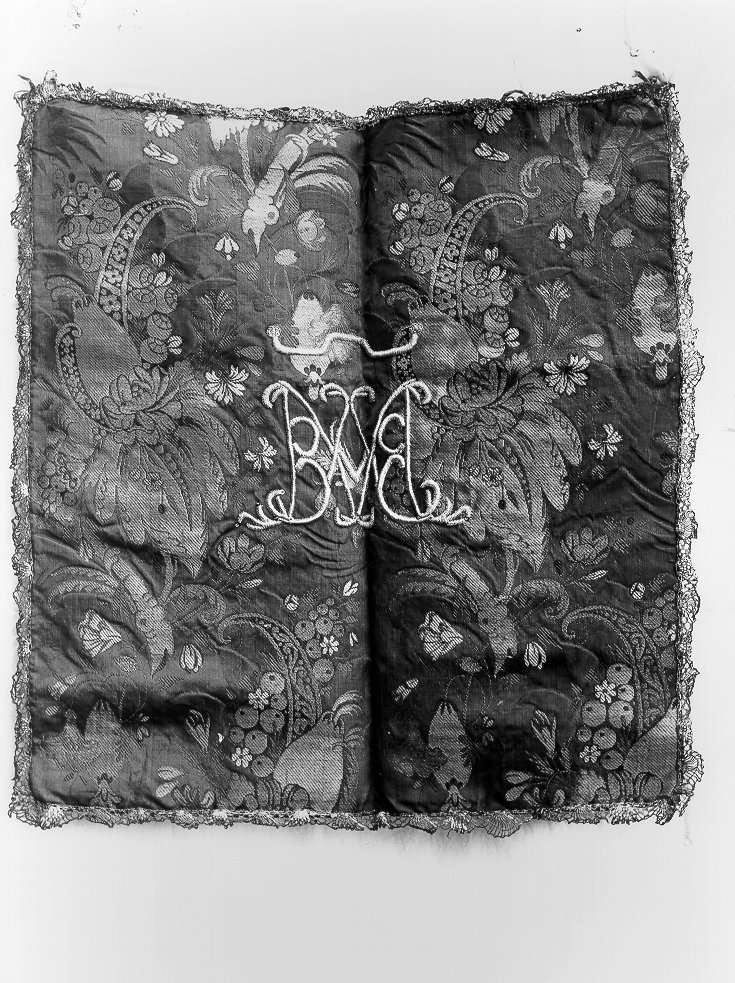 conopeo di tabernacolo - manifattura italiana (sec. XVIII)