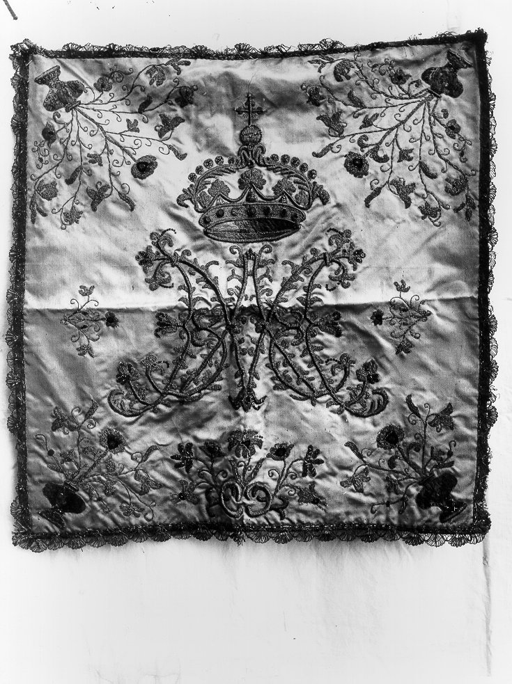 conopeo di tabernacolo - manifattura italiana (secc. XVIII/ XIX)