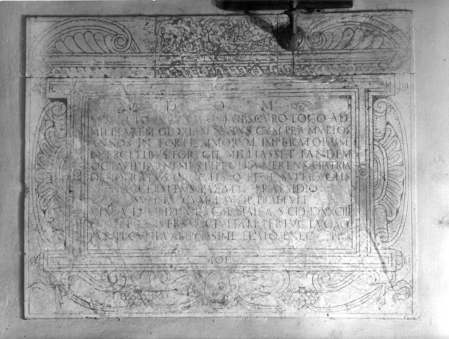 lapide commemorativa - bottega italiana (sec. XVI)