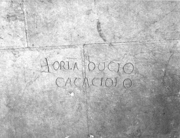 lapide tombale - bottega italiana (secc. XIV/ XV)