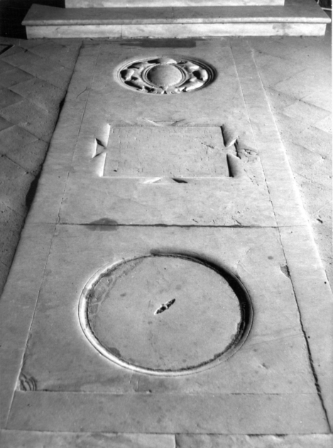 lastra tombale - bottega italiana (sec. XVI)