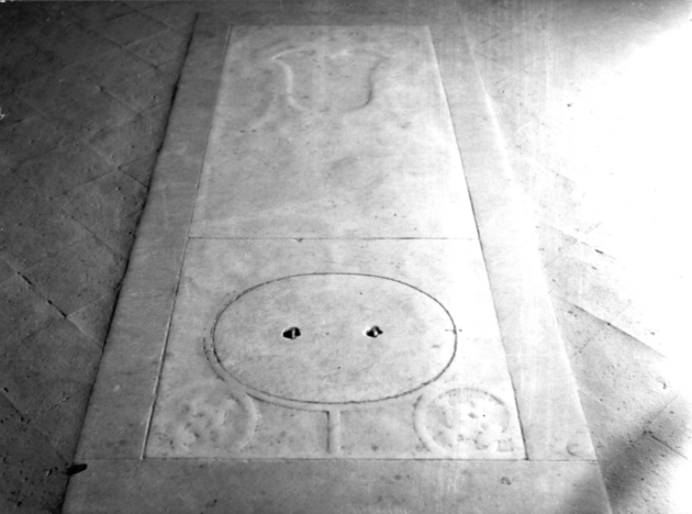 lastra tombale - bottega italiana (sec. XVII)