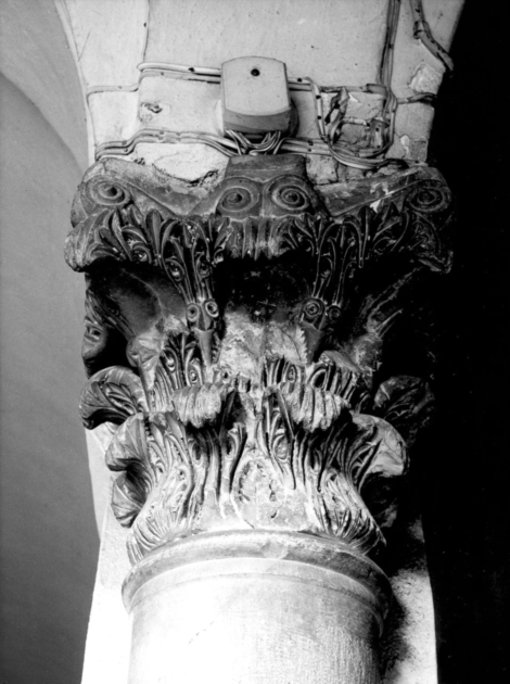 capitello - bottega italiana (sec. XII)