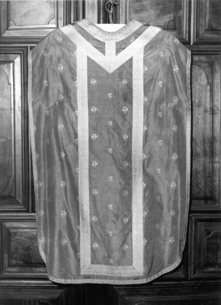 paramento liturgico - manifattura lucchese (prima metà sec. XIX)