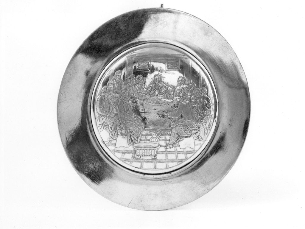patena, opera isolata - bottega tedesca (?) (fine/inizio secc. XVI/ XVII)