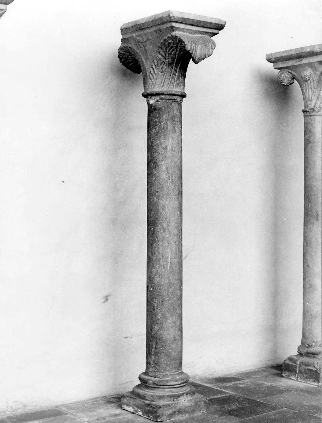 colonna - ambito lucchese (sec. XIII)