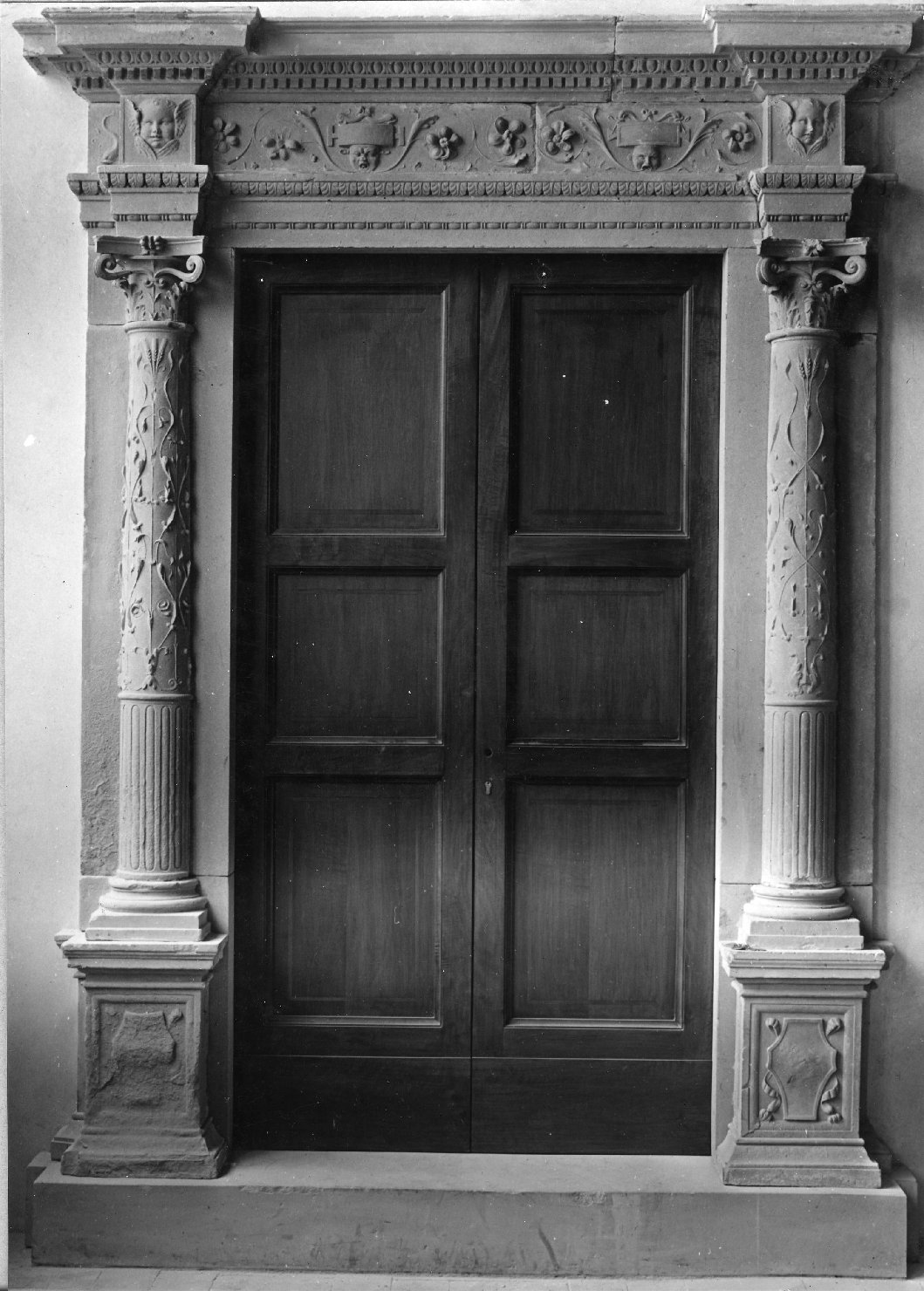 mostra architettonica d'altare - ambito lucchese (sec. XVII)