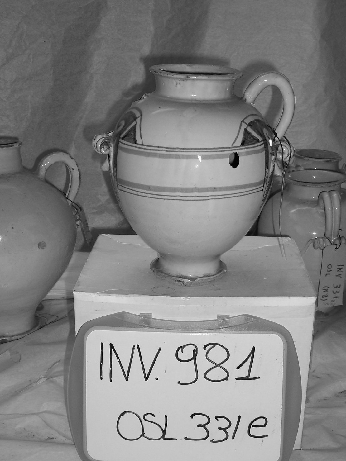 vaso da farmacia - ambito toscano (sec. XVIII)