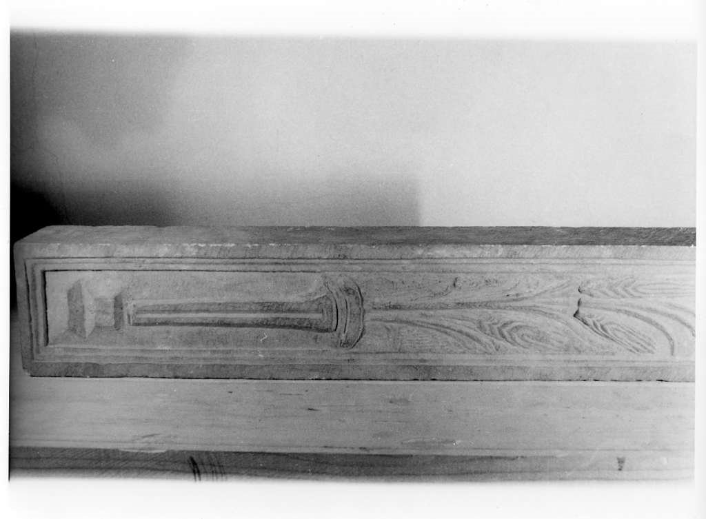 pilastrino - ambito lucchese (sec. XV)