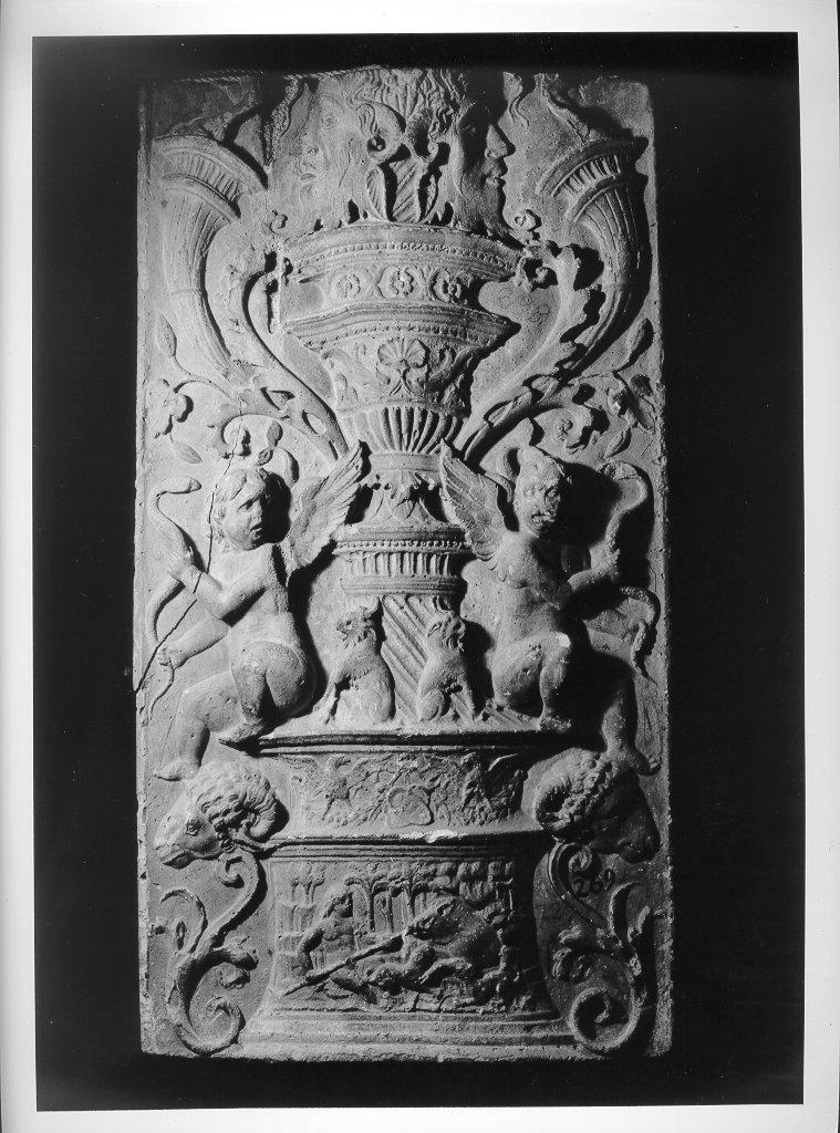 motivi decorativi a candelabra (rilievo, frammento) - bottega italiana (fine/inizio secc. XIX/ XX)