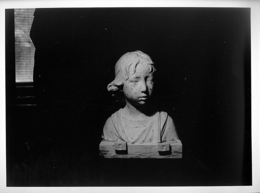 busto ritratto di bambino (busto, opera isolata) - bottega italiana (metà sec. XX)