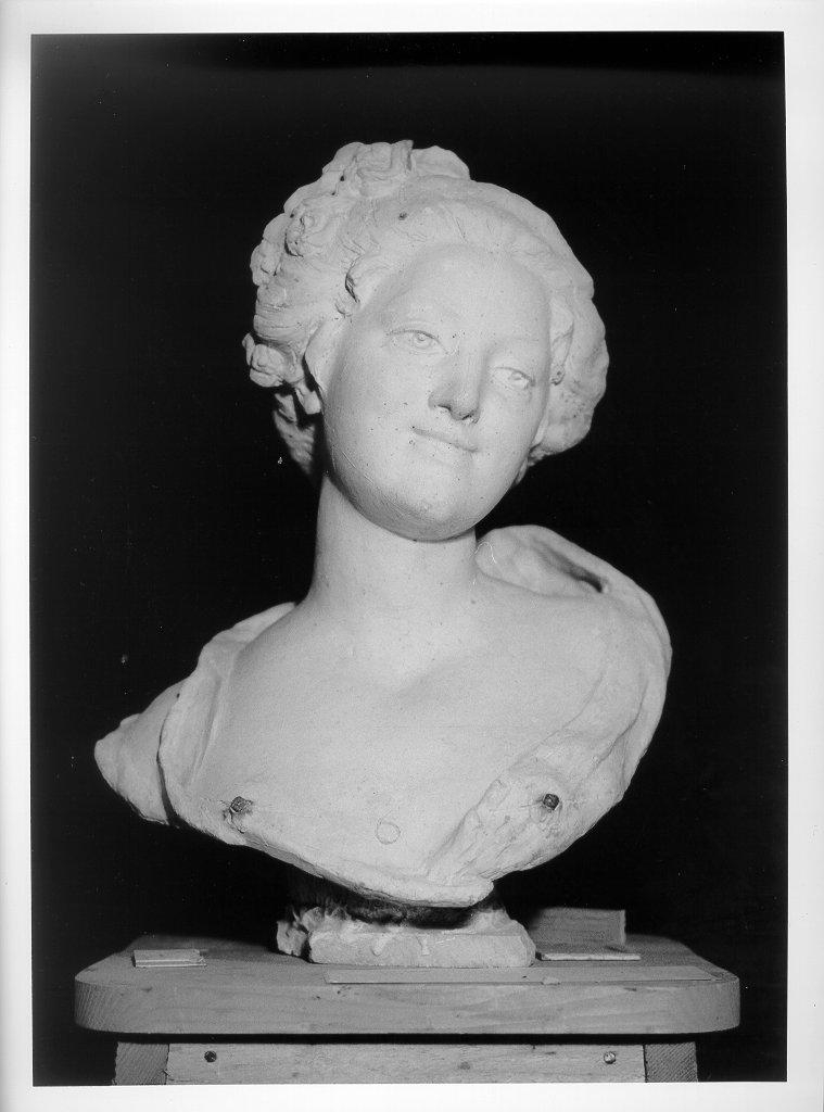 ritratto di donna (busto, opera isolata) - ambito francese (seconda metà sec. XVIII)