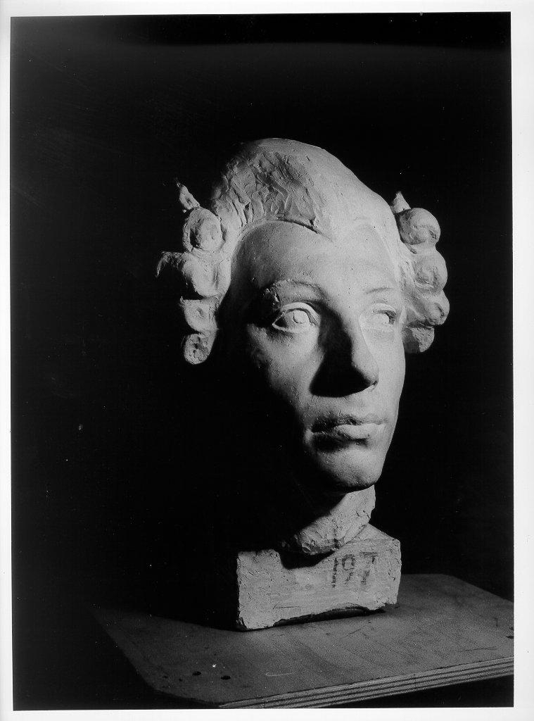 testa d'uomo (modello, elemento d'insieme) di Lazzerini Alessandro (sec. XX)