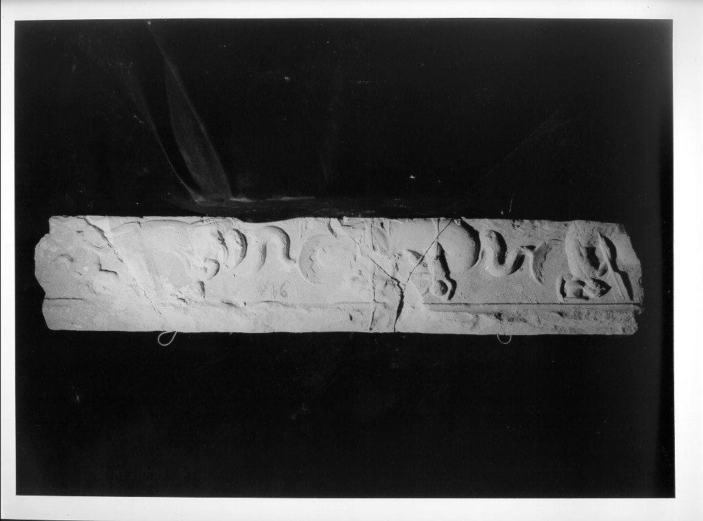 cornice architettonica, elemento d'insieme - bottega italiana (fine/inizio secc. XIX/ XX)