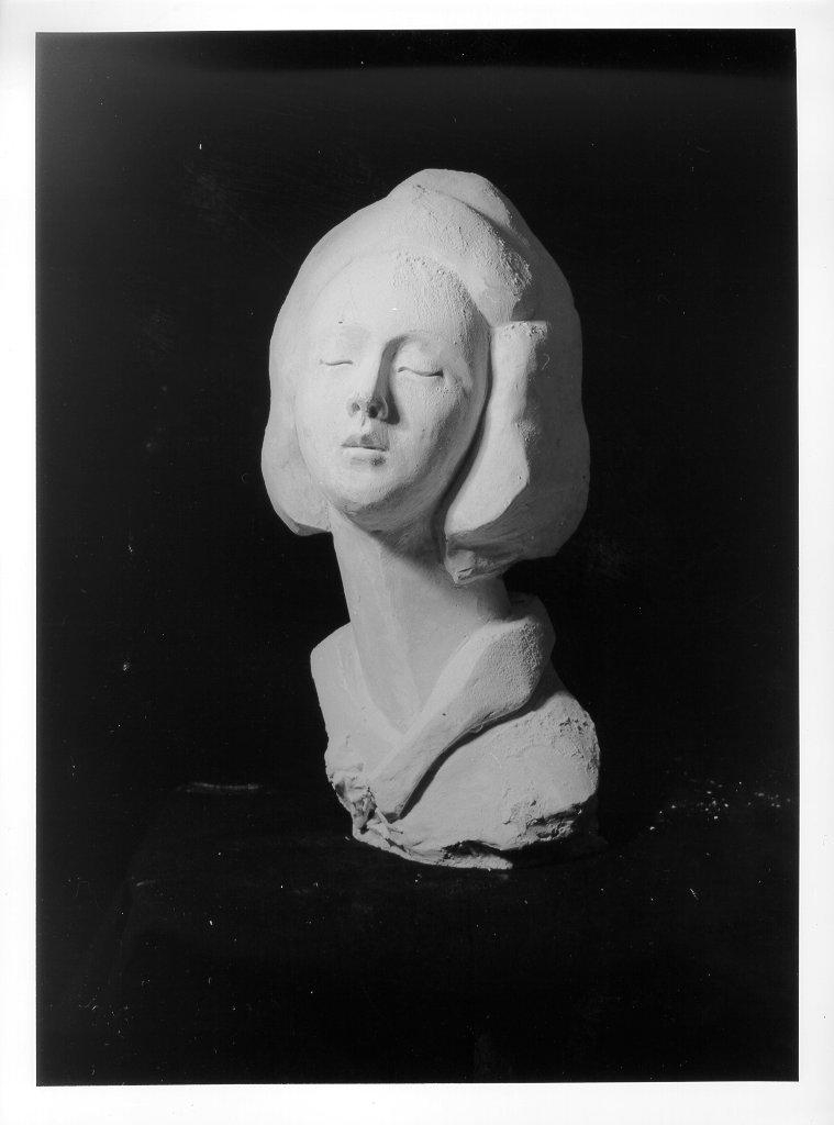 busto femminile (busto, opera isolata) - bottega italiana (metà sec. XX)