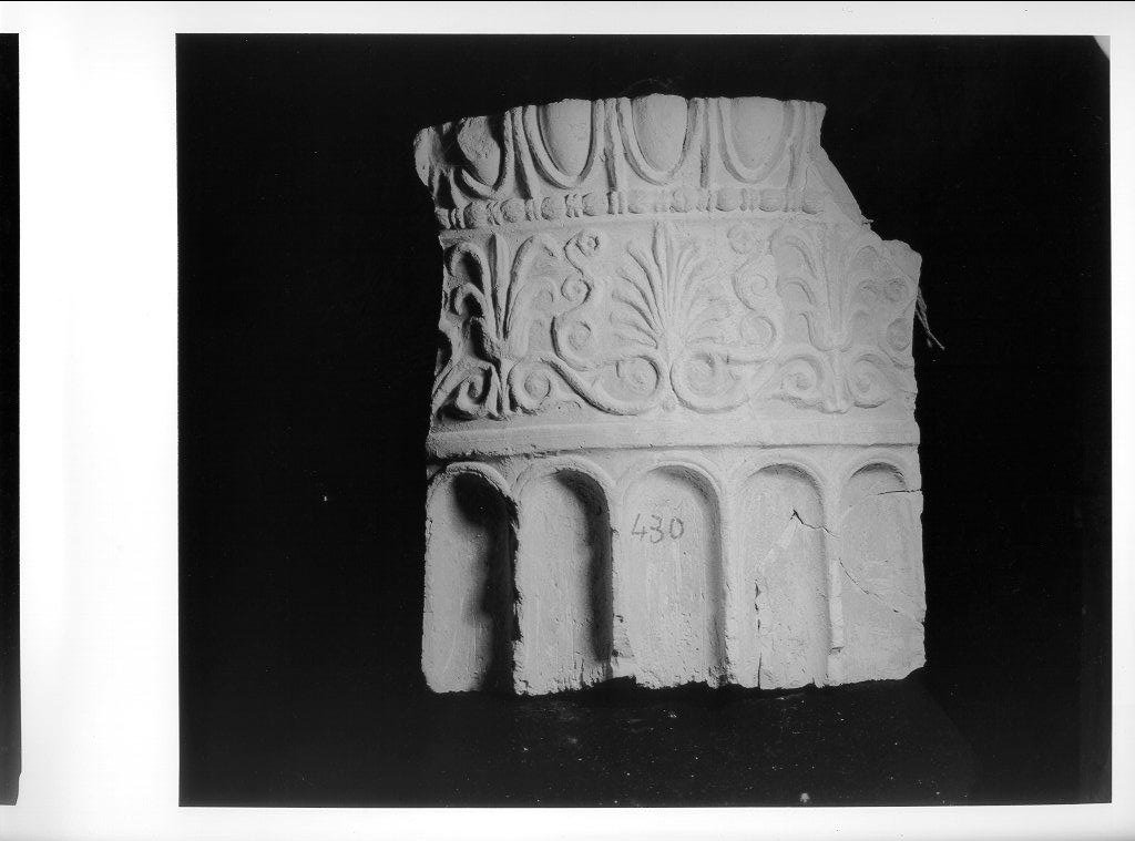 rilievo, elemento d'insieme - bottega italiana (inizio sec. XX)