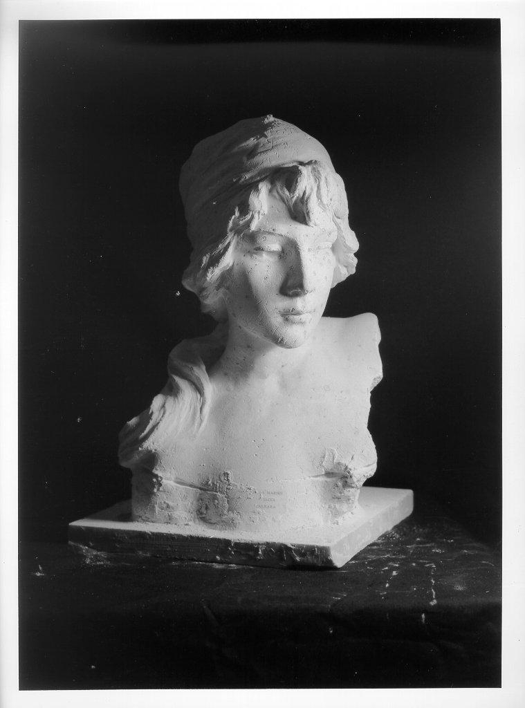 busto femminile (busto, opera isolata) - bottega italiana (inizio sec. XX)