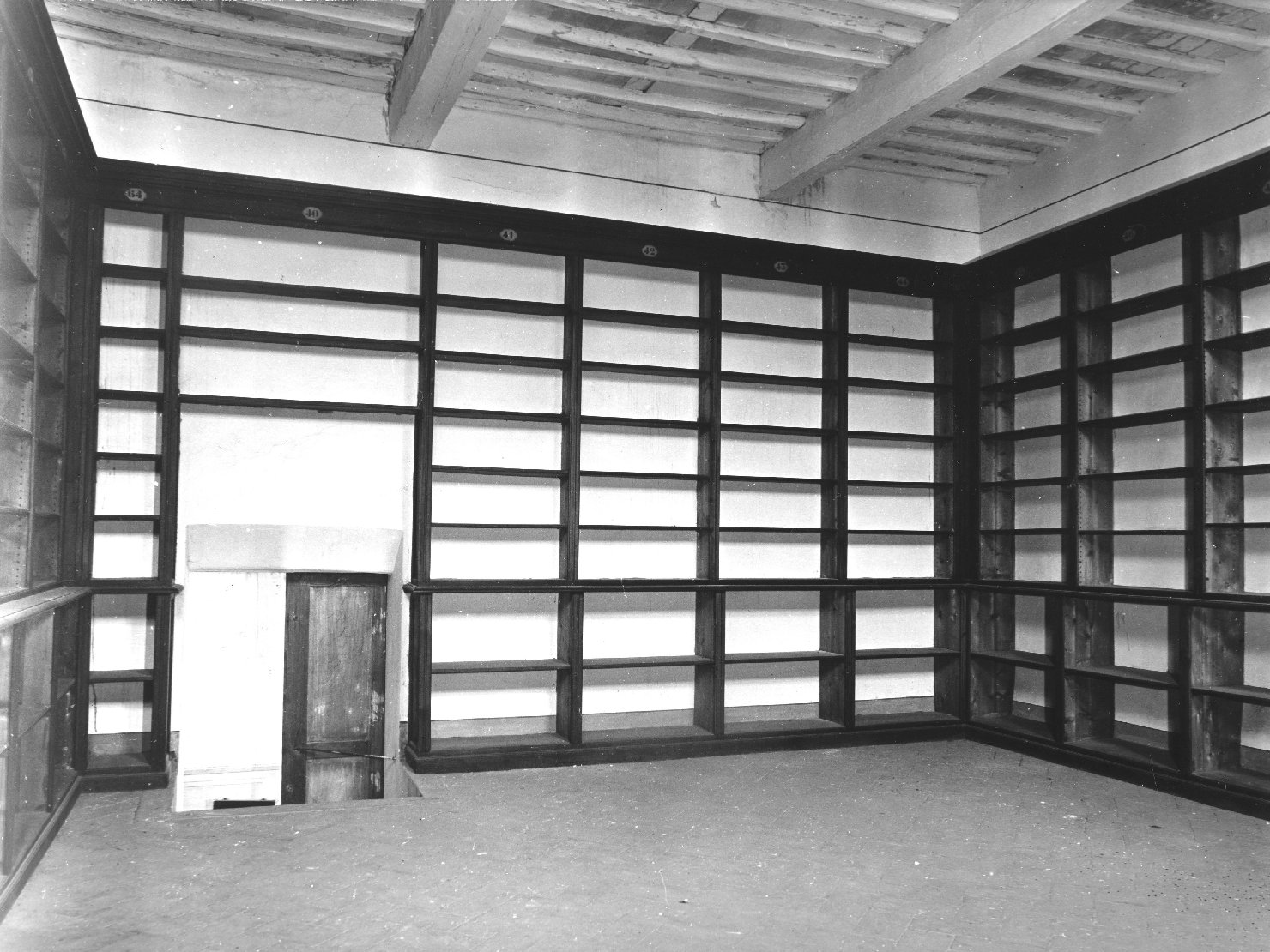 scaffalatura - bottega toscana (sec. XIX)