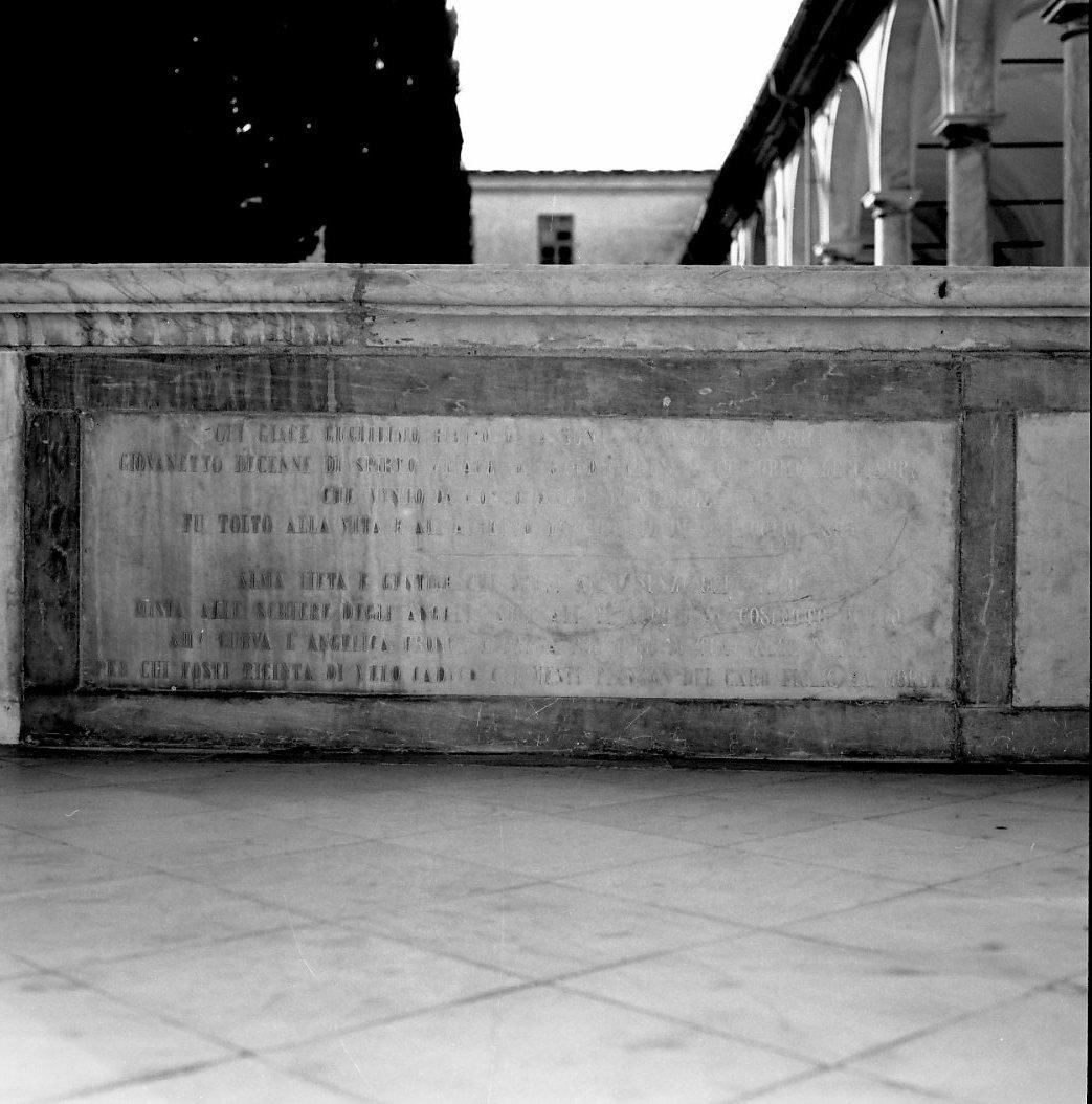 lapide tombale - bottega pisana (sec. XIX)