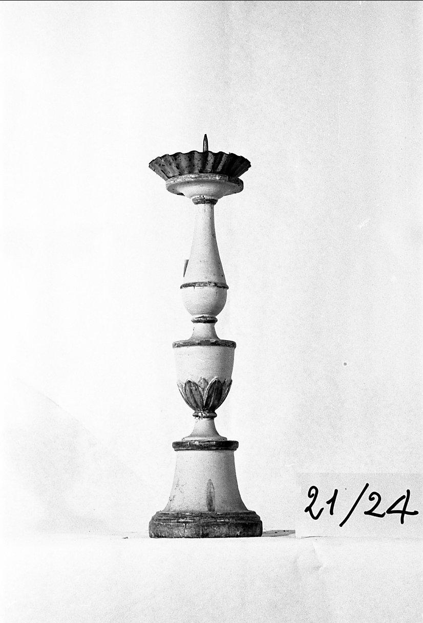 candeliere, serie - bottega pisana (seconda metà sec. XVIII)