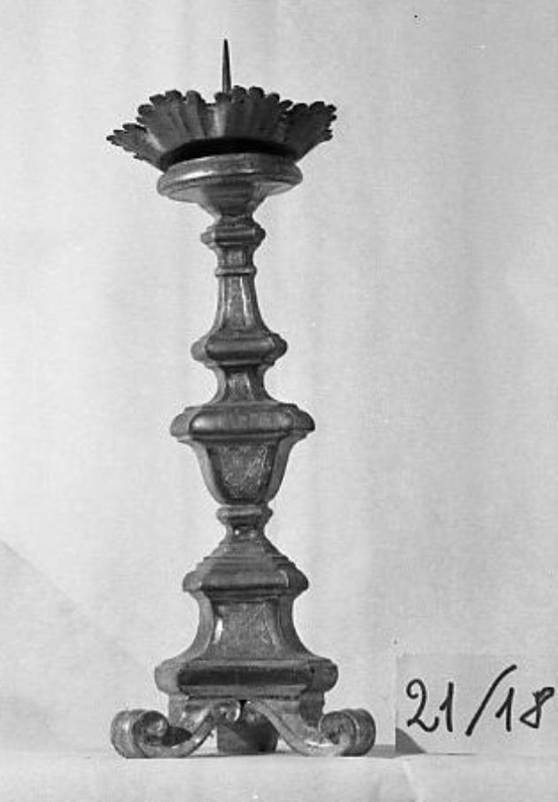 candeliere, serie - bottega pisana (seconda metà sec. XVIII)