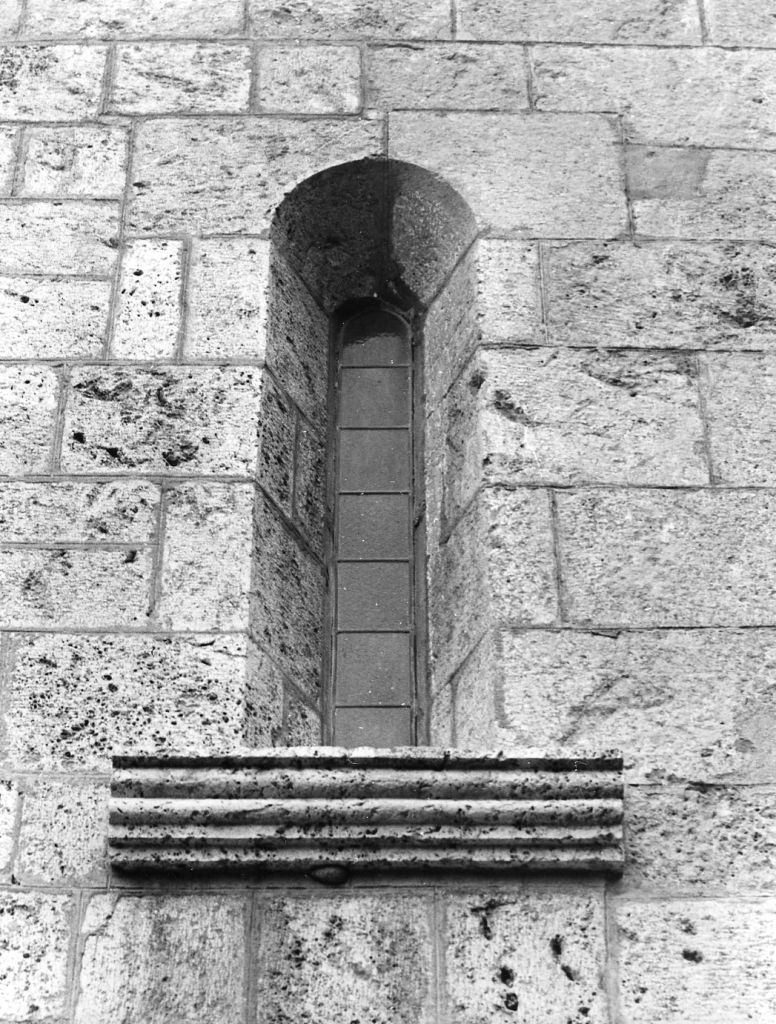 monofora - bottega pisana (sec. XII)