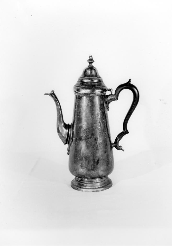 brocca - bottega inglese (sec. XIX)