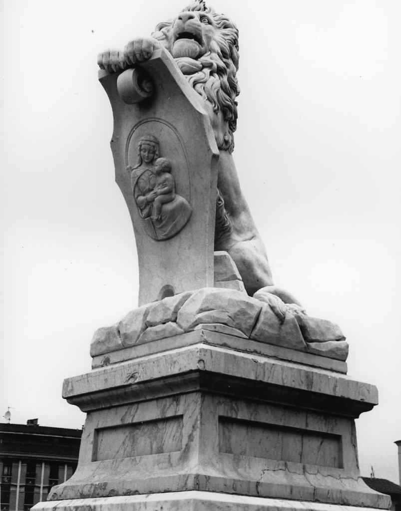 leone rampante (scultura) - bottega pisana (ultimo quarto sec. XIX)