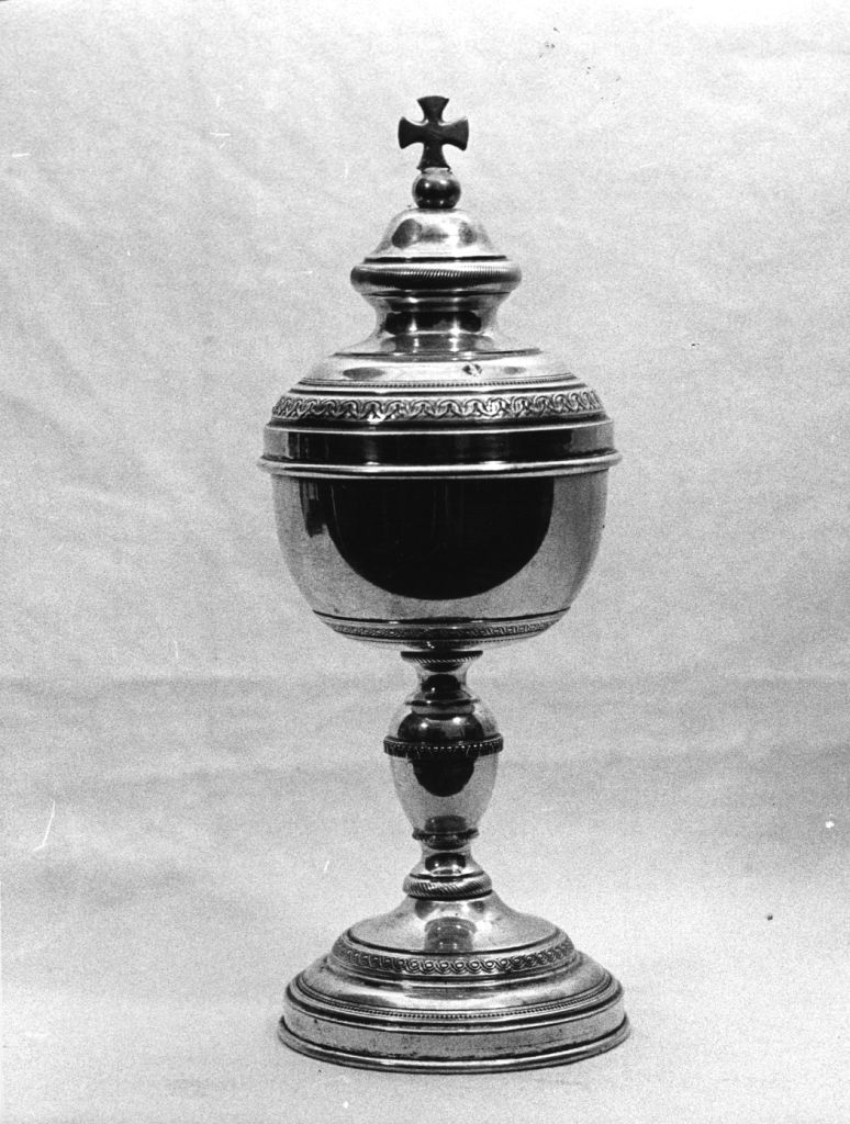 pisside - bottega italiana (inizio sec. XX)