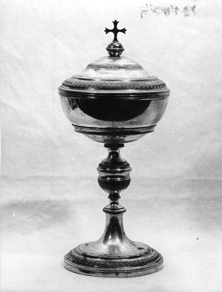 pisside - bottega italiana (inizio sec. XX)