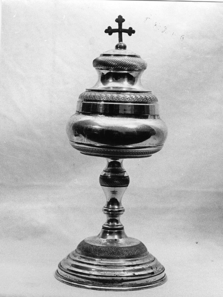 pisside - bottega italiana (inizio sec. XX)