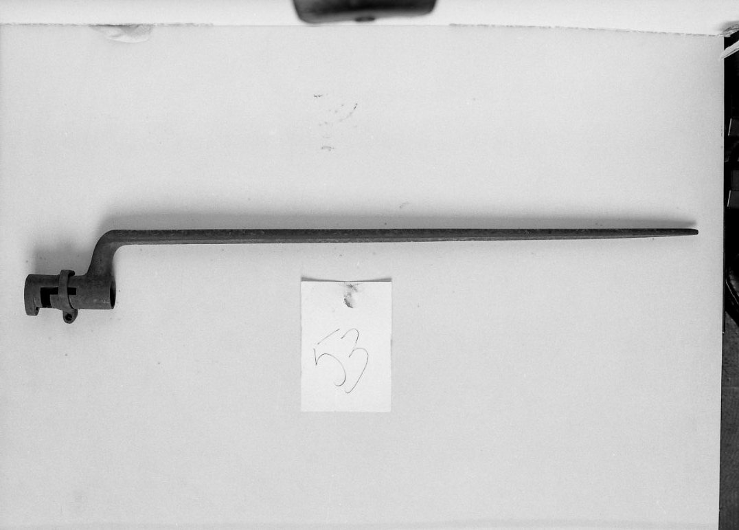 baionetta - a ghiera - bottega francese (metà sec. XIX)