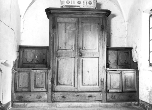 armadio da sacrestia - bottega toscana (sec. XVIII)