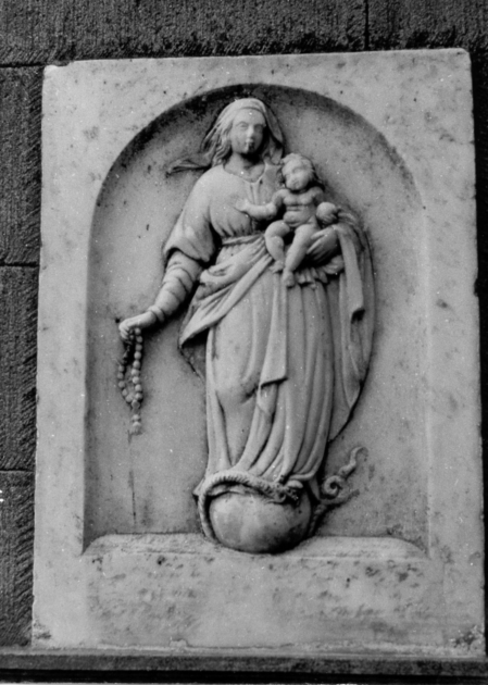 MADONNA DEL ROSARIO (rilievo) - bottega apuo-versiliese (sec. XIX)