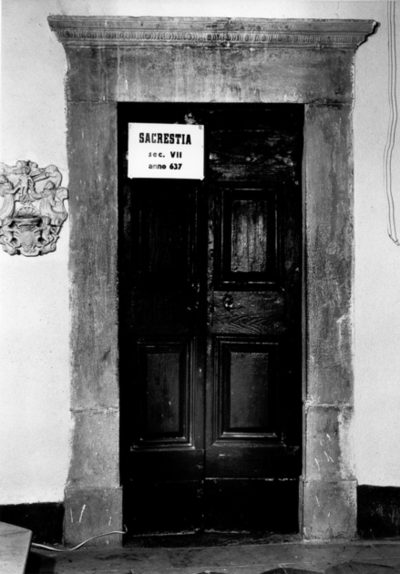 portale - bottega apuo-versiliese (sec. XVII)