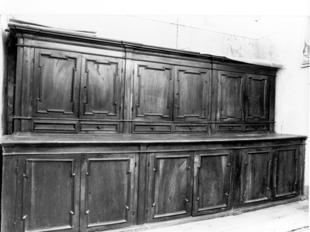 mobile da sacrestia con alzata - bottega toscana (sec. XIX)