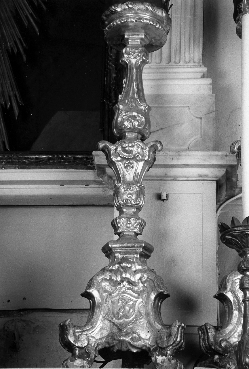 candeliere d'altare, serie - bottega toscana (sec. XVIII)