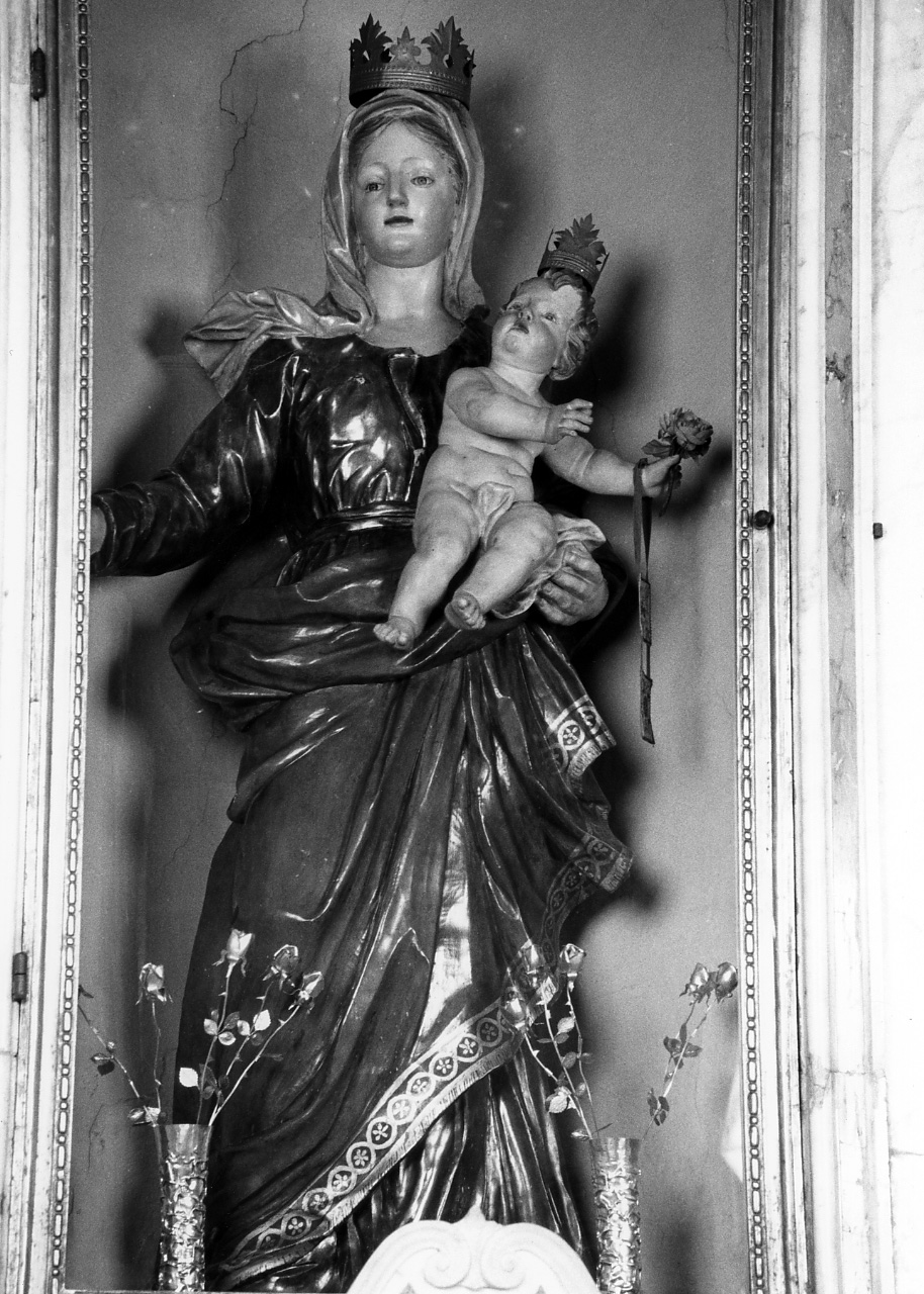 Madonna del Carmelo (statua, elemento d'insieme) - bottega ligure (?) (sec. XVII)