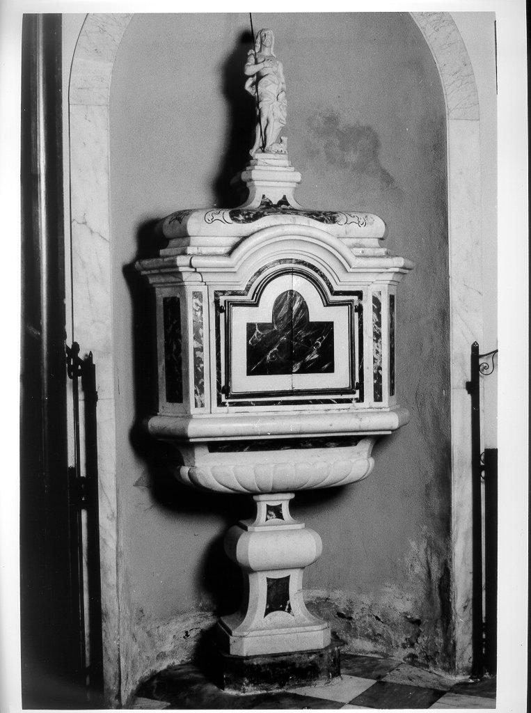 fonte battesimale - a fusto, opera isolata - bottega apuana (seconda metà sec. XVII)