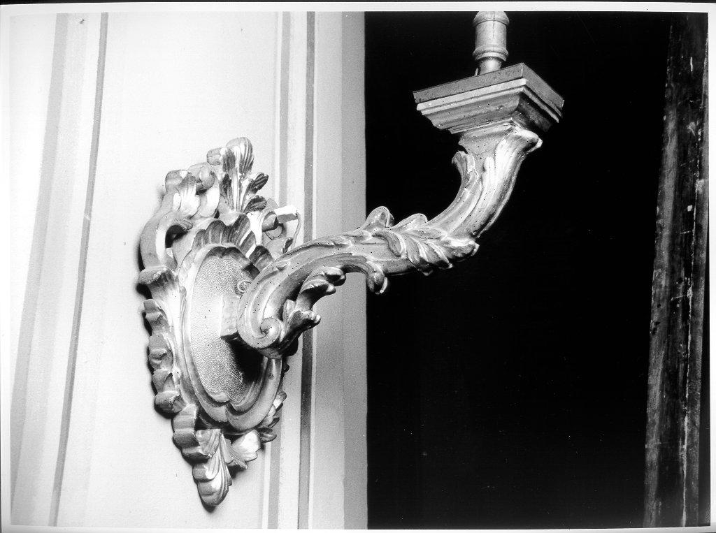 lampada - a muro, serie - ambito lunigianese (seconda metà sec. XVII)