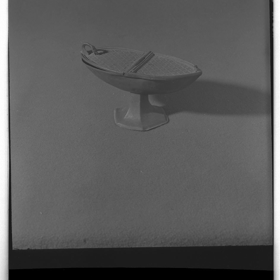 navicella portaincenso - bottega toscana (sec. XIV, sec. XV)